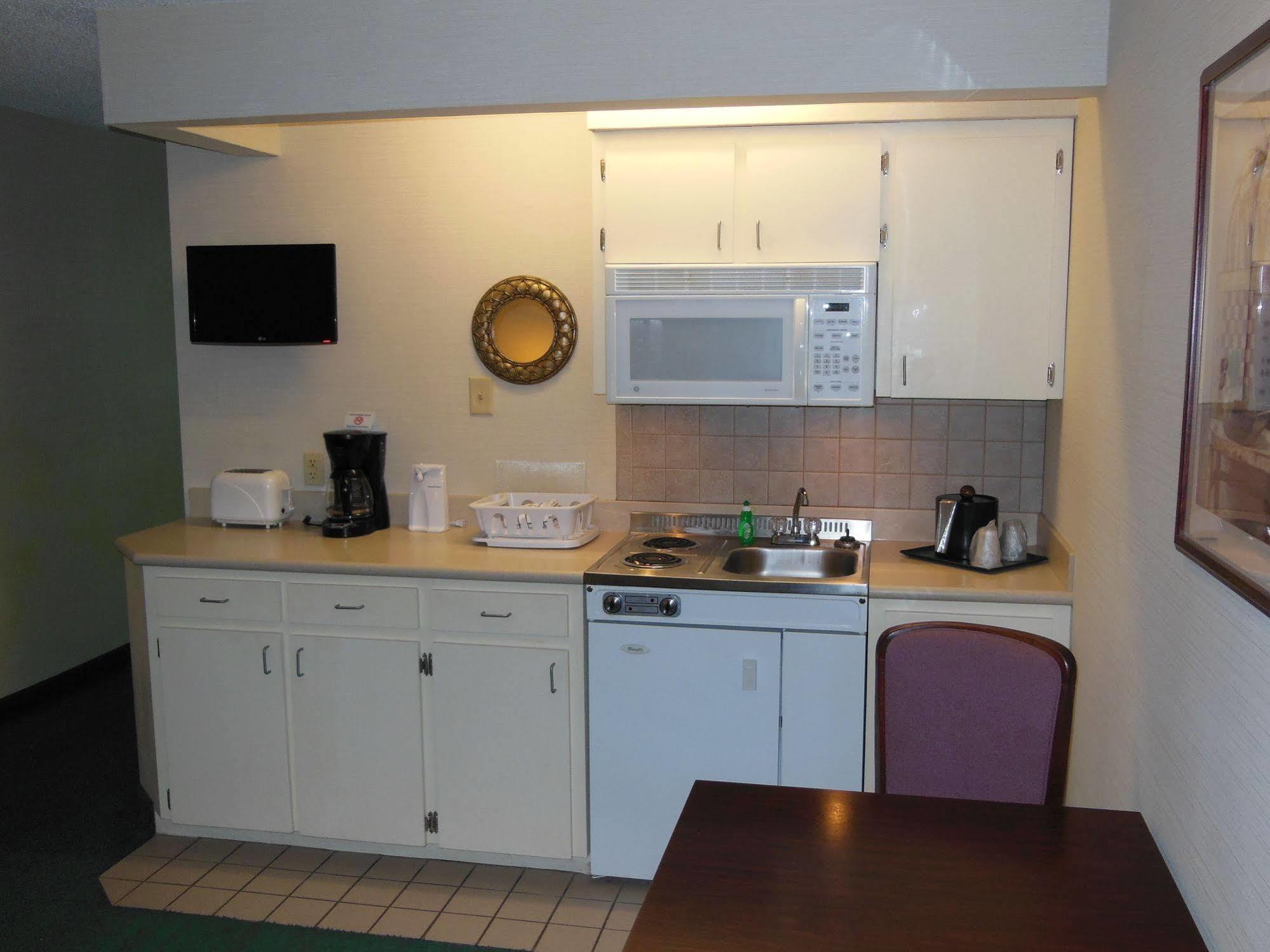 Guest Inn & Suites - Midtown Medical Center Little Rock Extérieur photo